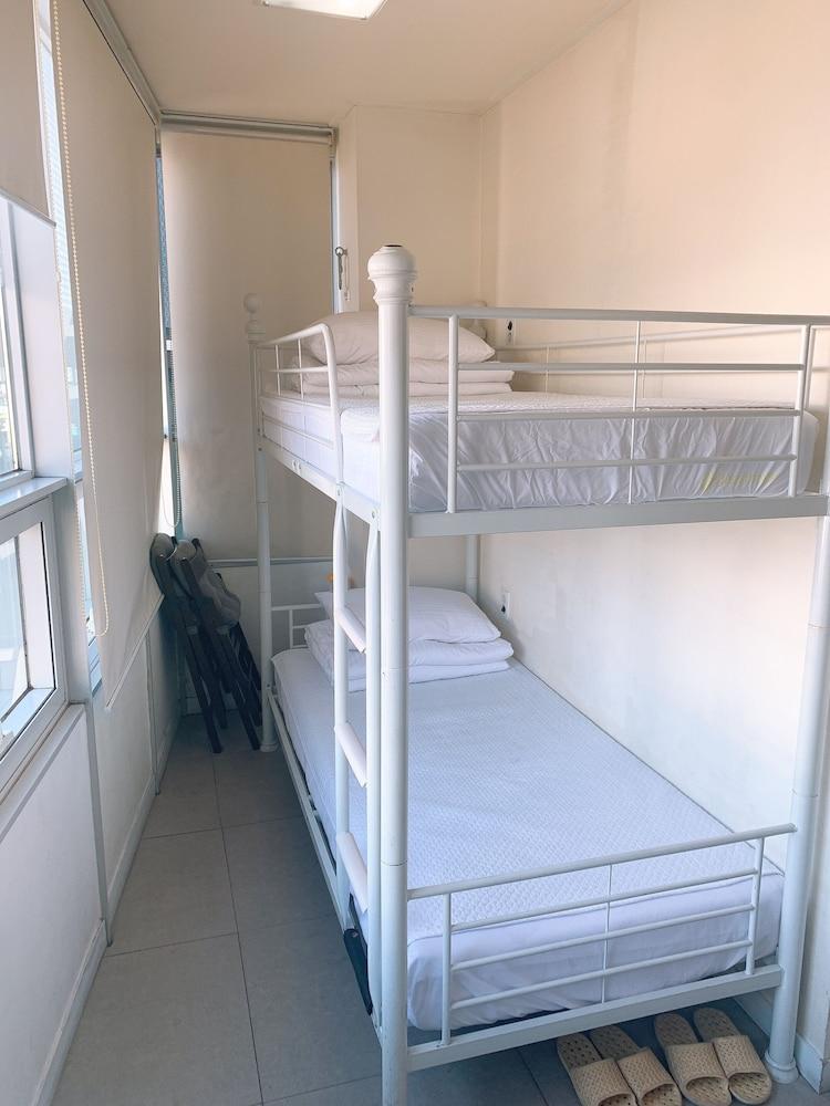 24 Guesthouse Kyunghee University Seoul Bagian luar foto